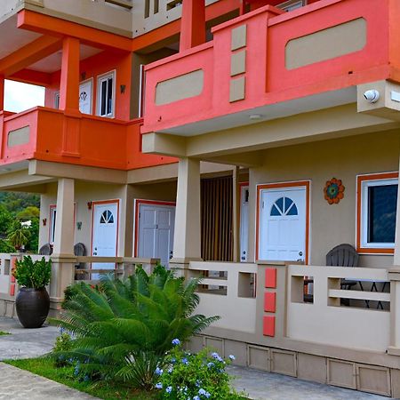 Royal Bliss Apartment Suites Kingstown Buitenkant foto