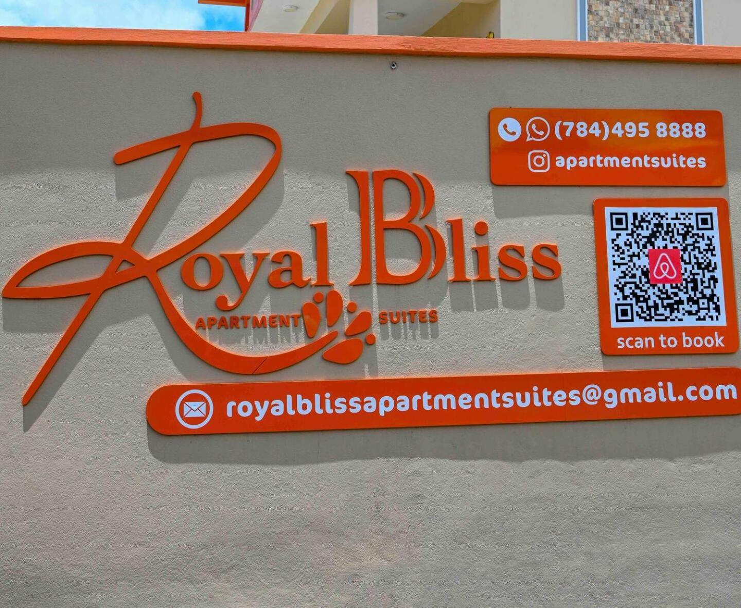 Royal Bliss Apartment Suites Kingstown Buitenkant foto